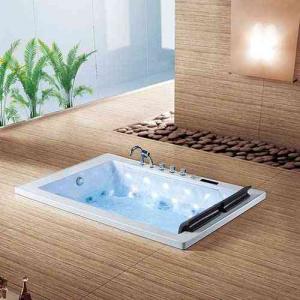 015 WATERFALL MASSAGE BATHTUB  