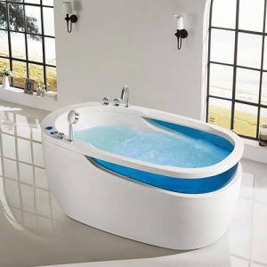 024 WATERFALL MASSAGE BATHTUB      