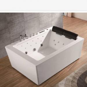 015B WATERFALL MASSAGE BATHTUB 