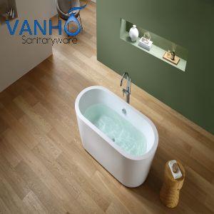  Freestanding bathtub  