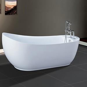 1009 Freestanding bathtub 